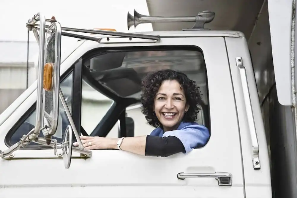 The-Basics-of-How-to-Start-a-Trucking-Company